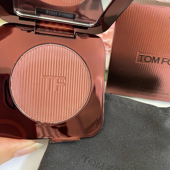 Tom Ford Creme/Cream Blush (01 Cafe Blush) 6 g/.21 oz Full Size - Picture 4 of 10